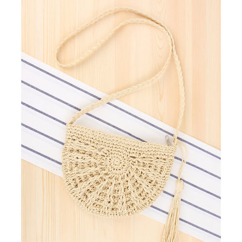Macrame shoulder bag in a crescent moon design Skanto