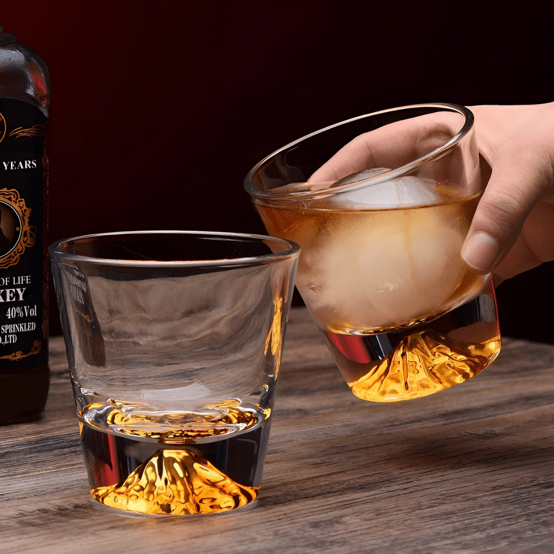 Whiskeyglass med Mount Fuji-design – Elegant sett for kjennere | Skanto