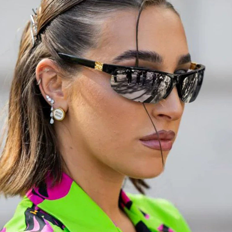 Women's fashion sunglasses with polarized lenses and stylish frame Skanto