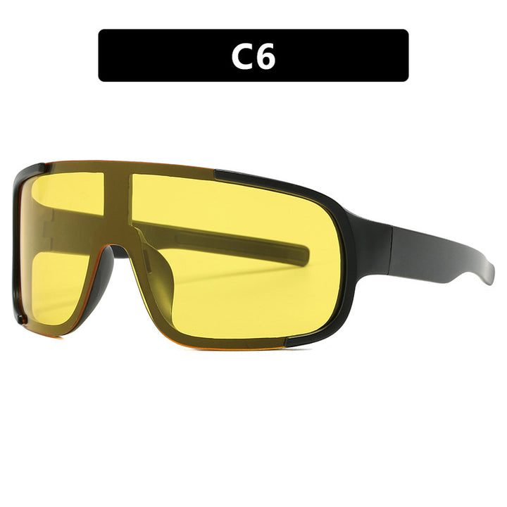 Women's sporty UV-protective sunglasses with a wide, aerodynamic shape Skanto