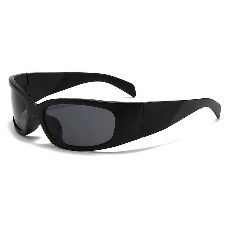 Dame sporty solbriller med moderne, ergonomisk design Skanto
