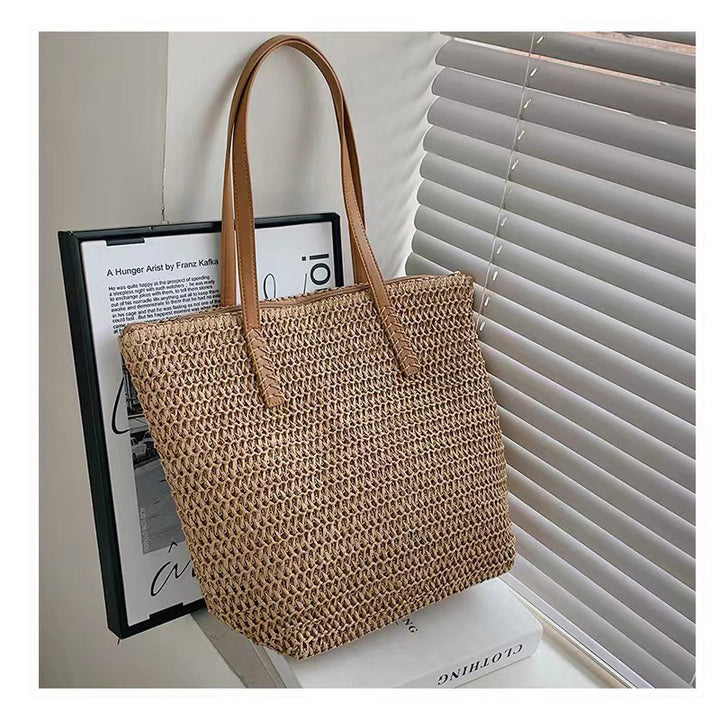 Elegant Straw Bag with High-Quality Leather Handle Skanto