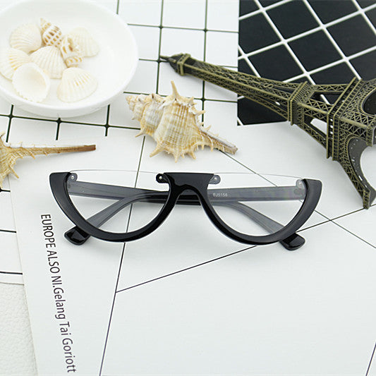 Dame Cat-Eye Briller med markant ramme og speilbelagte glass Skanto
