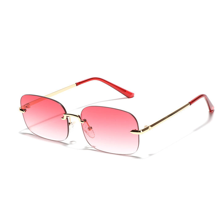 Dame Oversized solbriller med filigran metallramme Skanto
