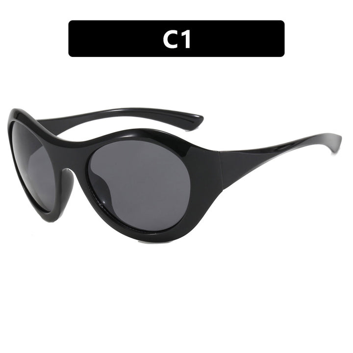 Women's retro-inspired sunglasses with oversized frame and protective lenses Skanto