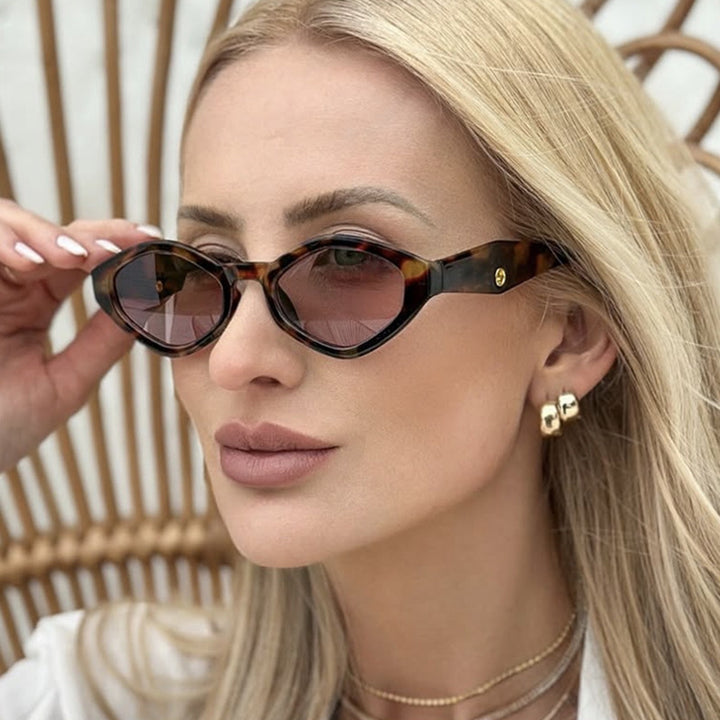 Women's Fashion Sunglasses in Striking Butterfly Design Skanto