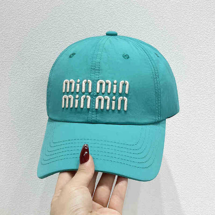 Kvinnes stilige broderte justerbare cap Skanto