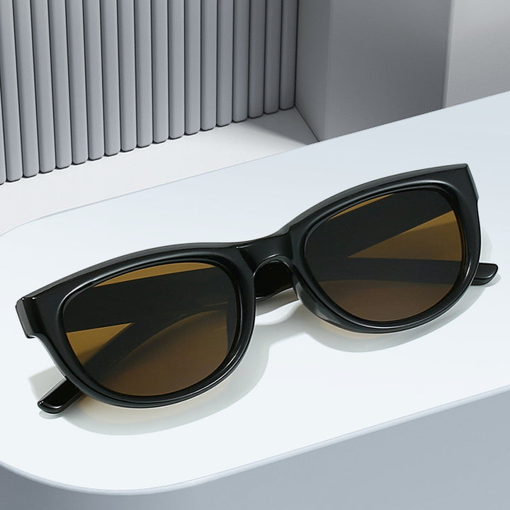 Damer Cat-Eye solbriller med robust ramme og UV-beskyttelse Skanto