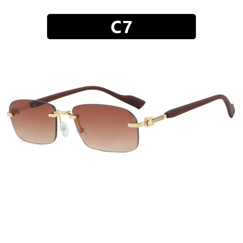 Women's sunglasses with elegant metal frame and stylish wood details Skanto