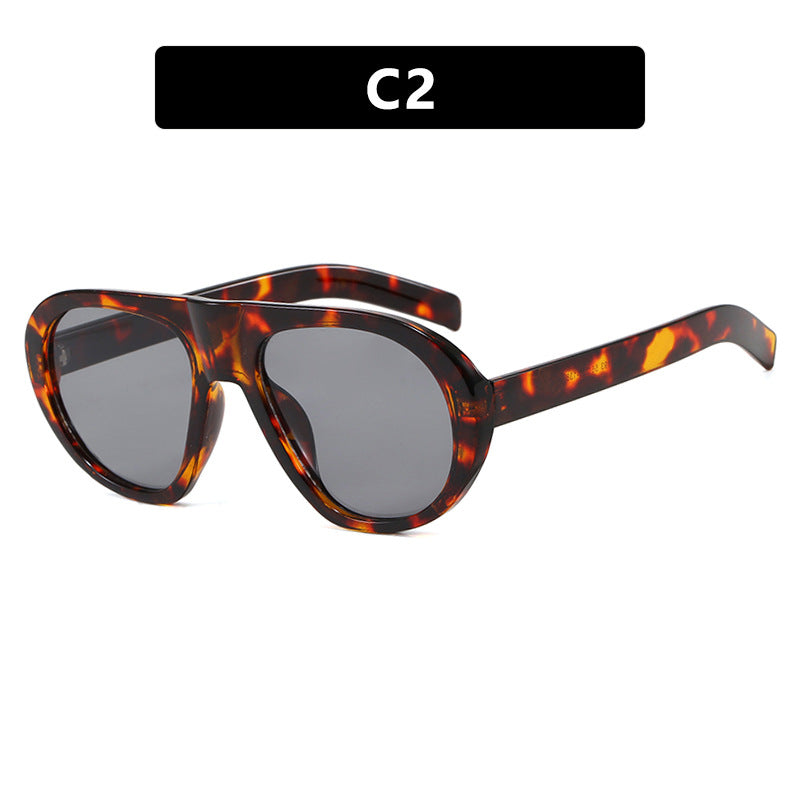 Women's eye-catching sunglasses with futuristic frame and robust design Skanto