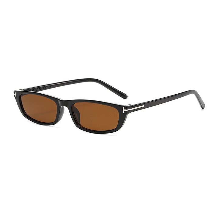 Dame moteriktig solbrille med elegant leopardmønster Skanto