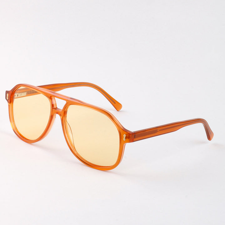 Dame moderne solbrille med innovativ ramme Skanto