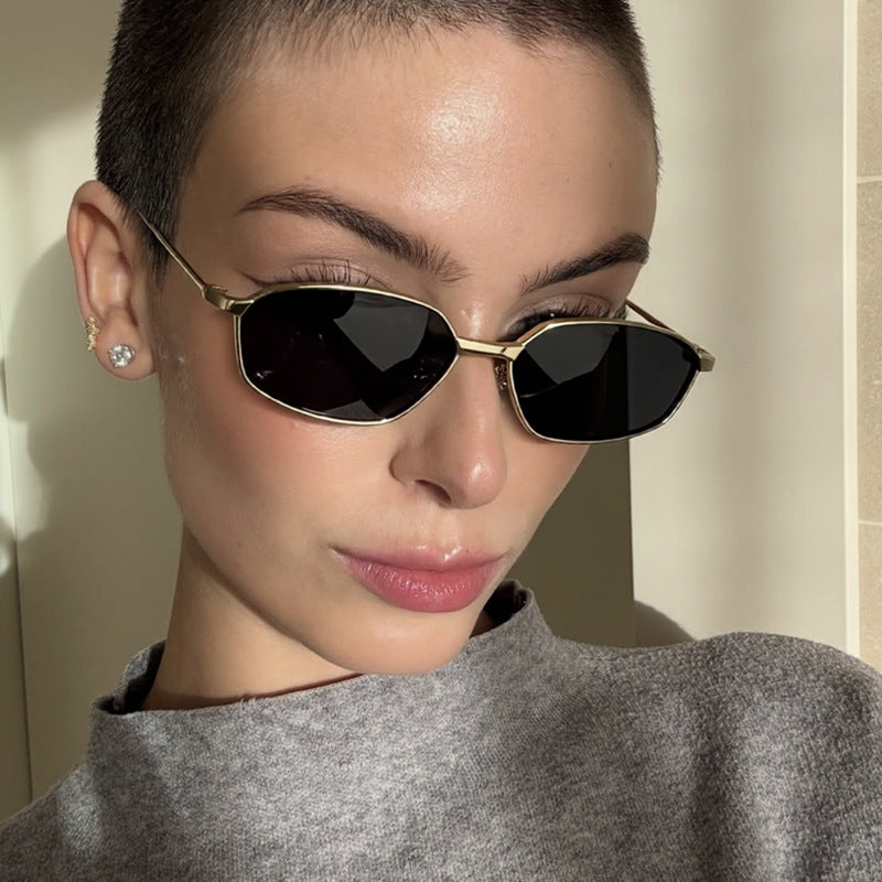 Women's Geometric Sunglasses with Protective UV Filter and Minimalist Metal Frame Skanto