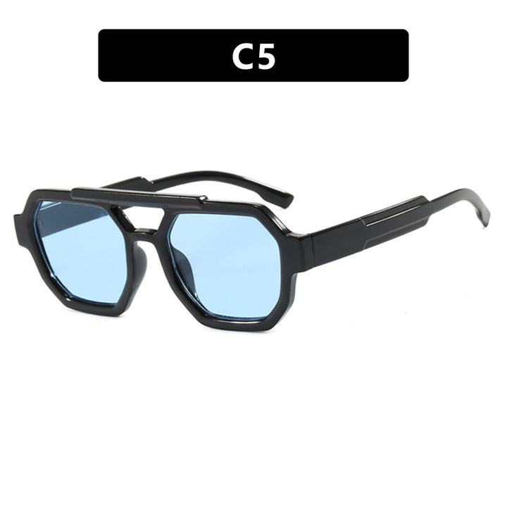 Women's oversized sunglasses in masculine design Skanto