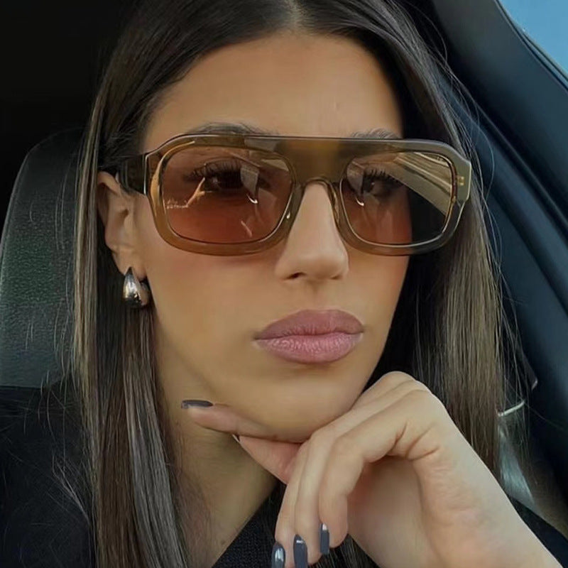 Women's fashionable square sunglasses with eye-catching animal print design Skanto