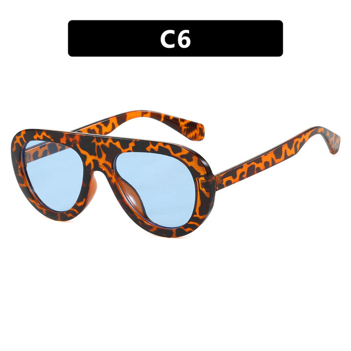Women's fashionable oversized sunglasses with protective UV filter and comfortable frame Skanto