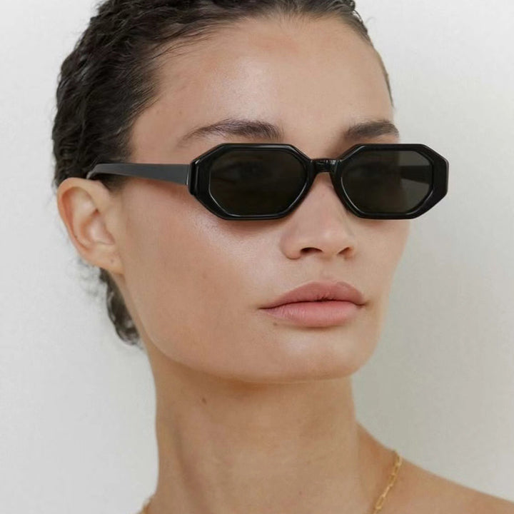 Women's eye-catching sunglasses in a modern octagonal design Skanto