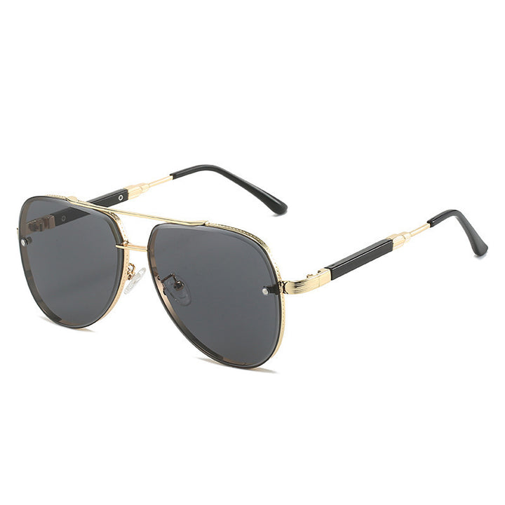 Dame Aviator solbriller med stilfull gradientbeskyttelse Skanto