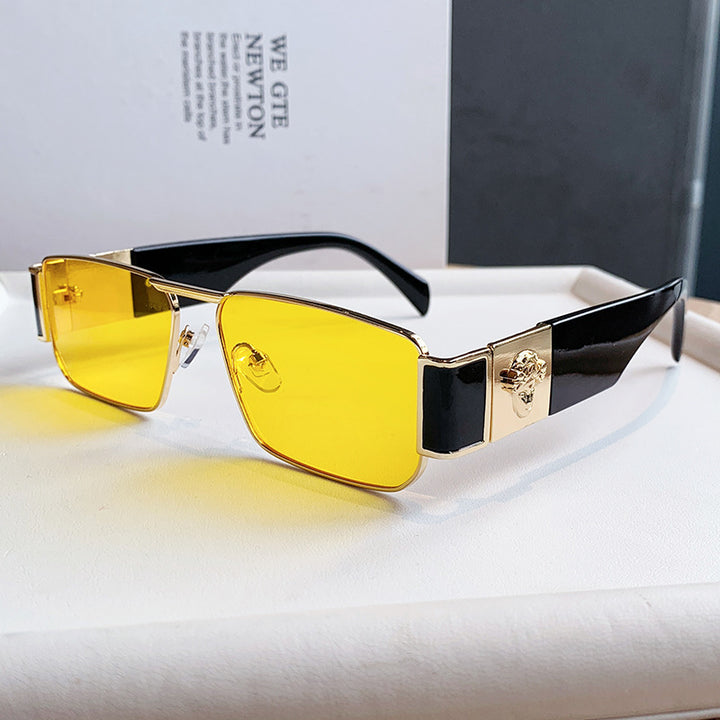 Dame Designer-solbrille med luksuriøs inn ramme og trendy snitt Skanto