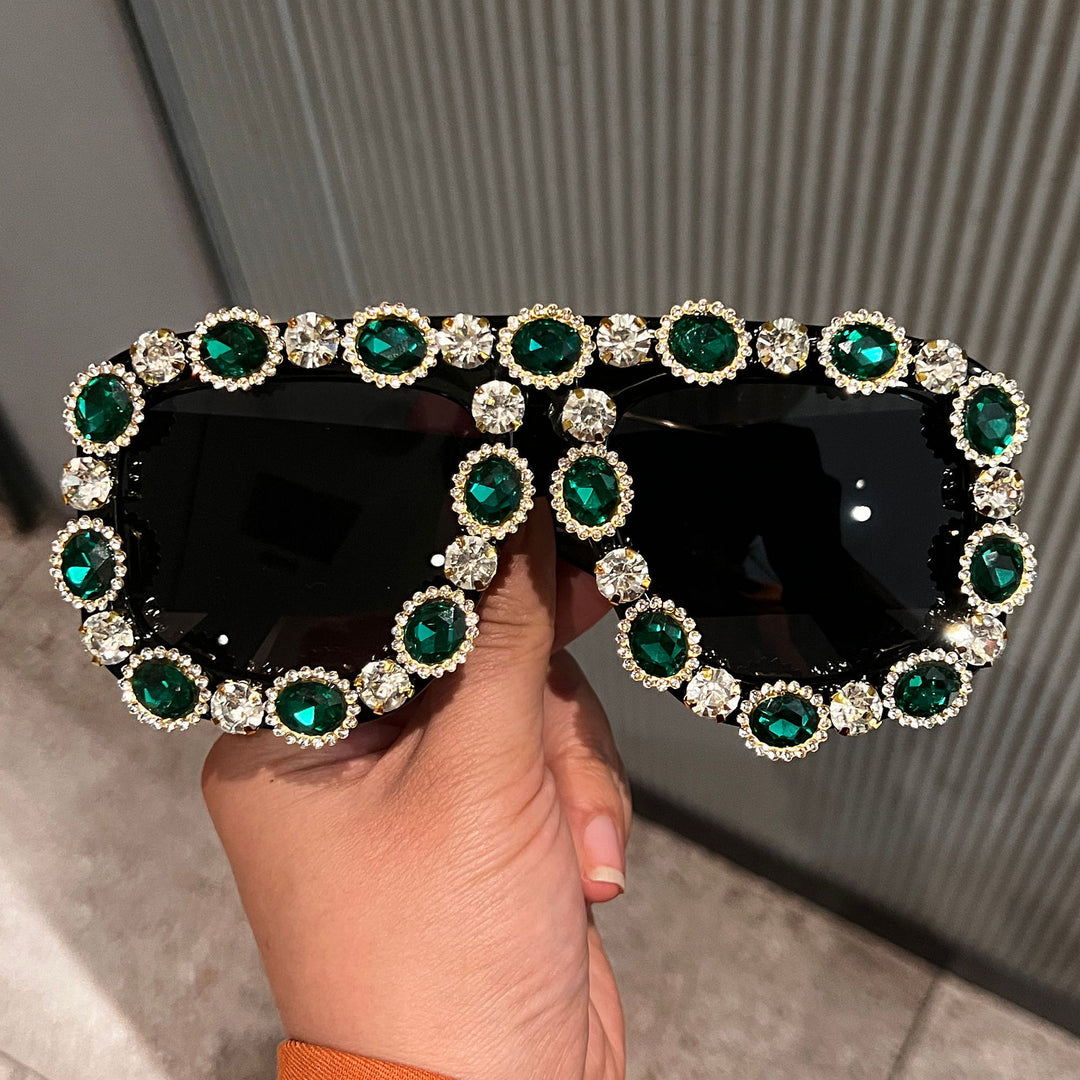 Dame Glamourøse solbriller med glitrende krystallramme Skanto