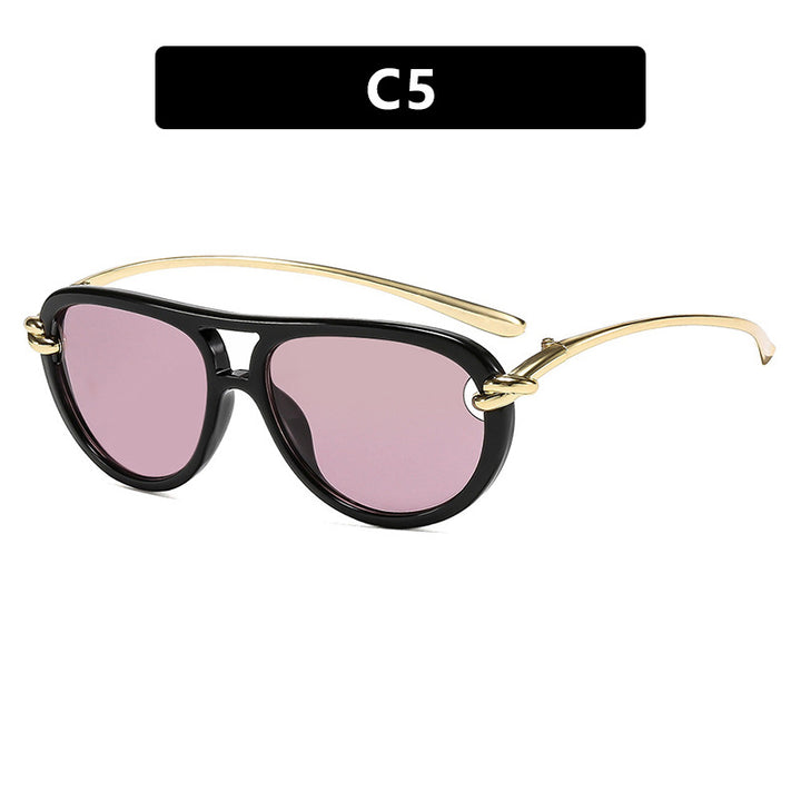 Women's Retro Sunglasses with Elegant Frame and Polarized Lenses Skanto
