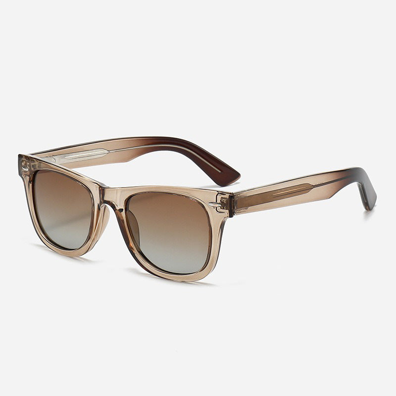 Dame klassisk solbrille med tidløst design Skanto