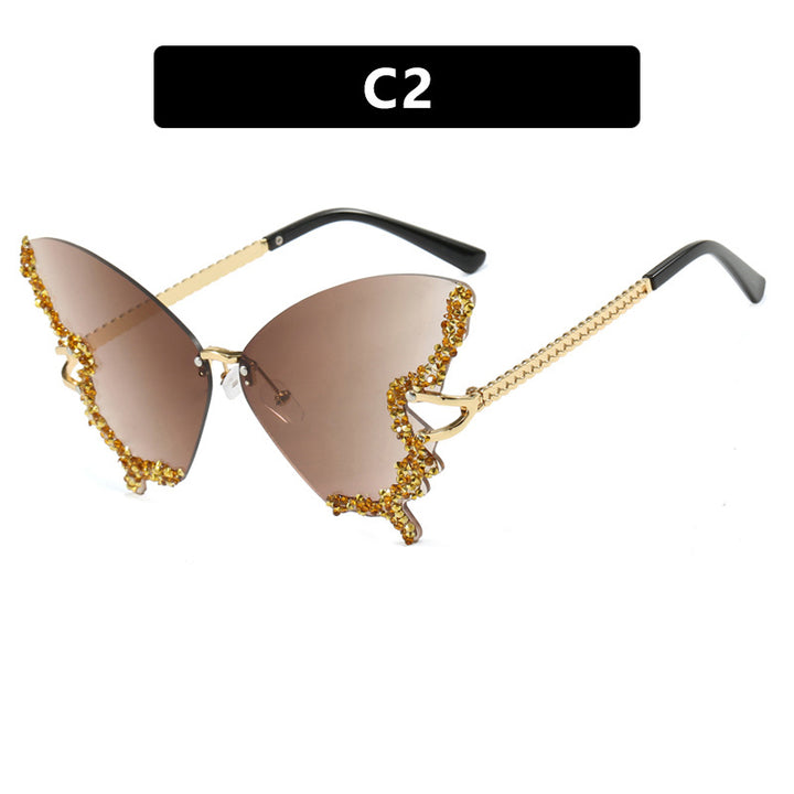 Women's large cat-eye sunglasses with sparkling rhinestone decoration and elegant frame Skanto