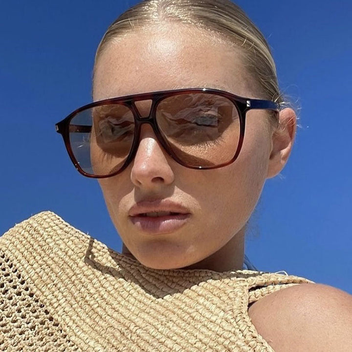 Women's sunglasses in trendy tortoise design Skanto