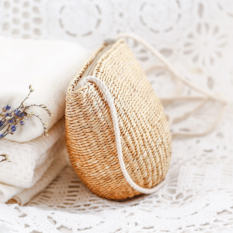 Modern Shell-Shaped Handbag Skanto