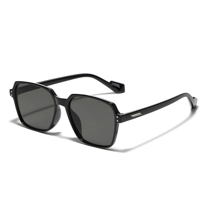 Dame kvadratisk solbrille med moderne plastikkramme og polariserte linser Skanto