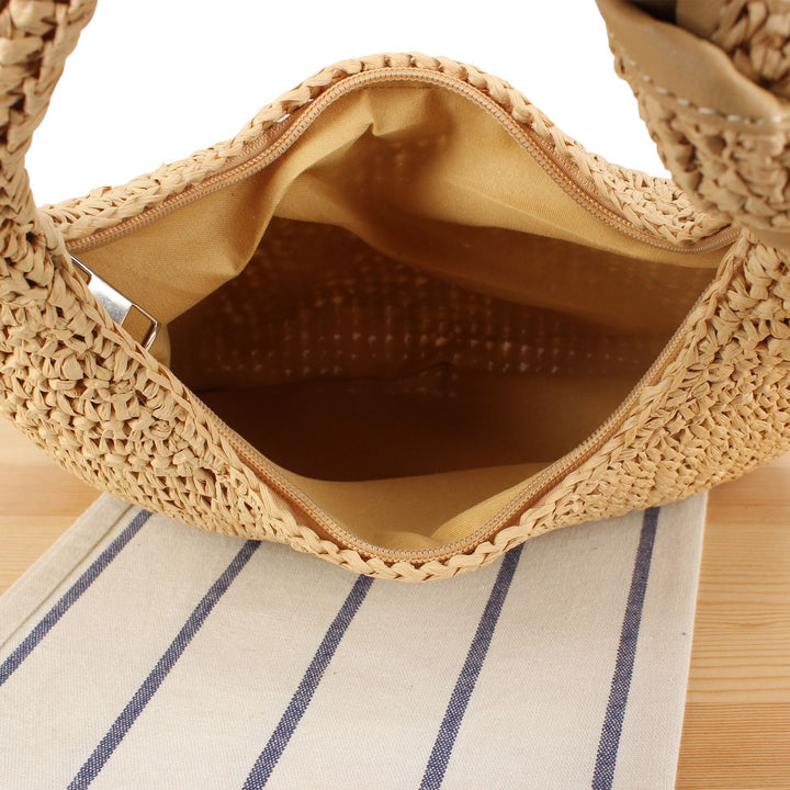 Shoulder bag made of hand-knotted natural material with stylish knot closure Skanto