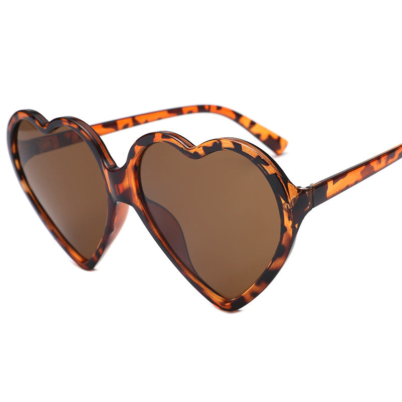 Dame hjerteformet solbrille med stilige rammer Skanto