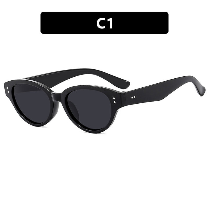 Dame Cat-Eye solbriller i elegant design med bred ramme Skanto