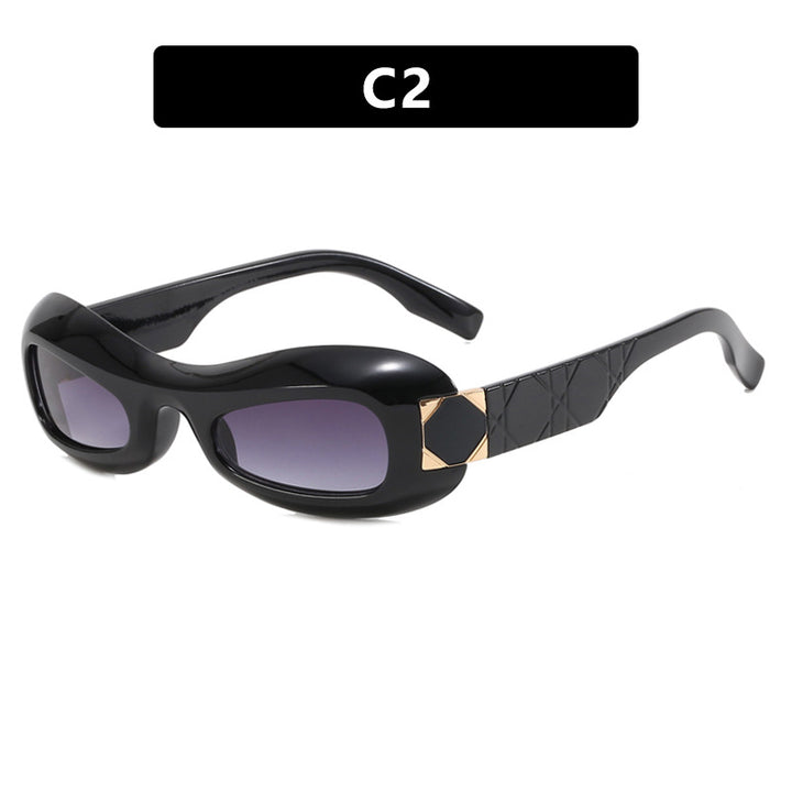 Women's retro-inspired sunglasses with stylish frame and UV protection Skanto