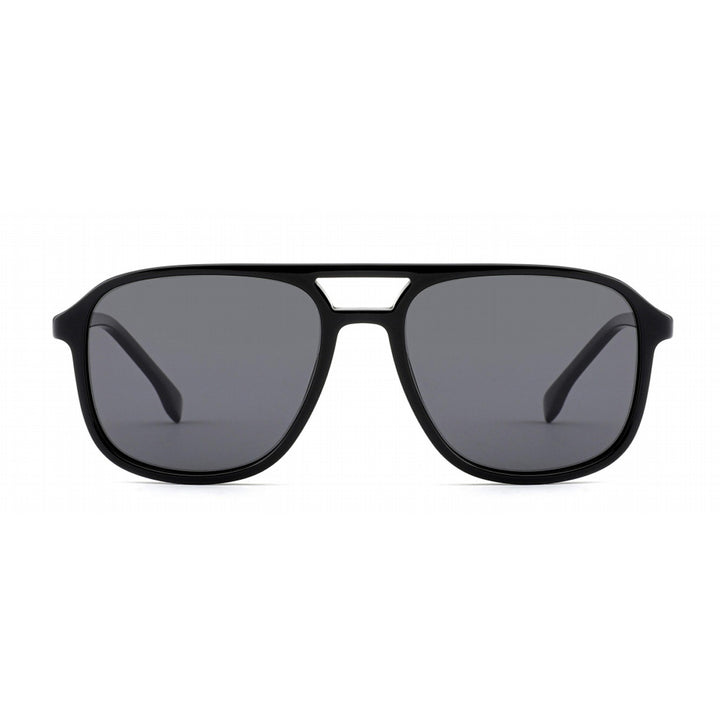 Dame solbrille i moderne, markante design med UV-beskyttelse Skanto