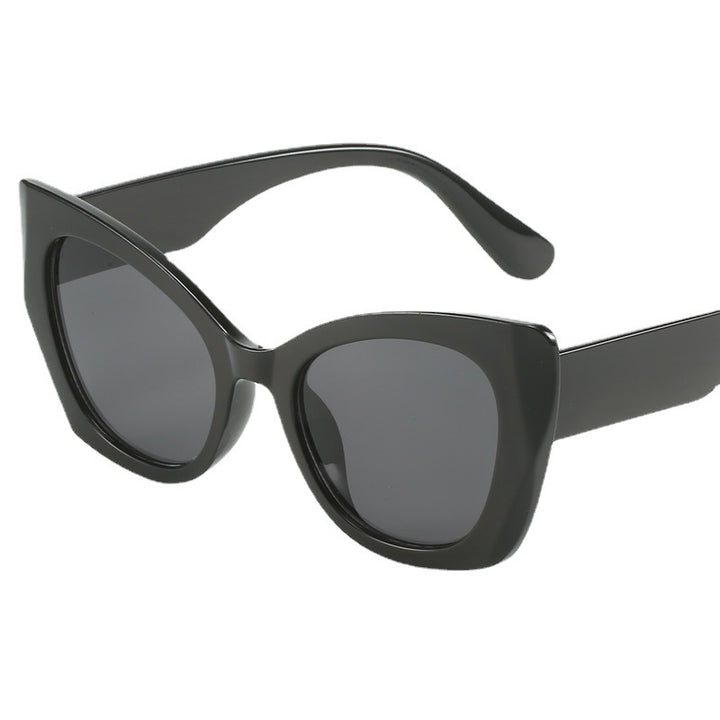 Dame Modische Cat-Eye Solbrille med elegant design Skanto