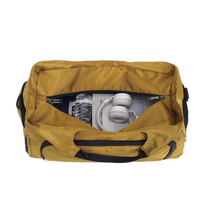 Sporty Duffel Bag With Expandable Compartments And Practical Carrying System Skanto