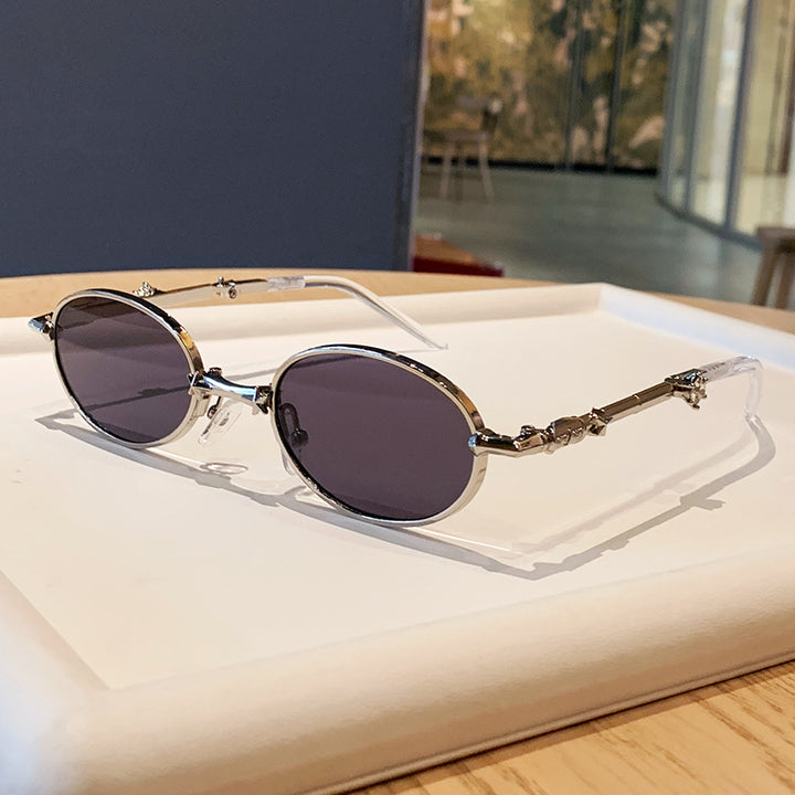 Women's fashion glasses with elegant metal frame and lightly tinted lenses Skanto