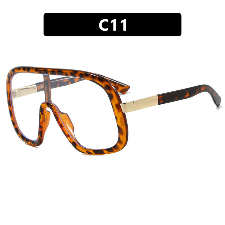 Women's oversized sunglasses in elegant retro design Skanto