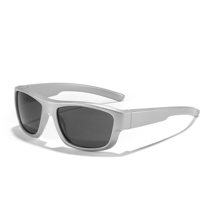Dame Sporty solbrille med robust ramme og polariserte linser Skanto