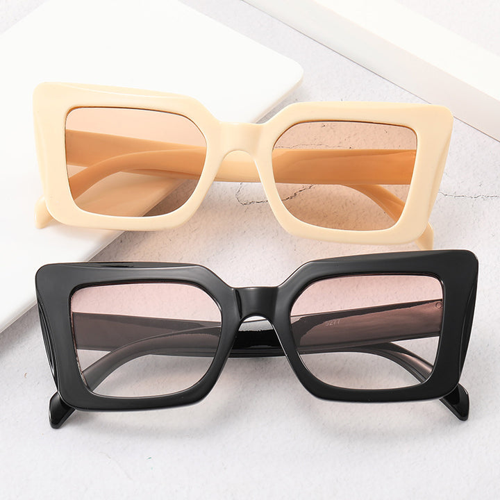 Dame firkantet solbrille med minimalistisk design Skanto