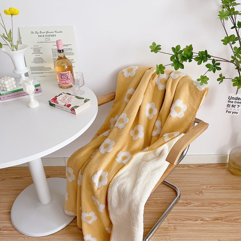 Unisex Kosebomullteppe med Lekent Blomsterdesign Skanto