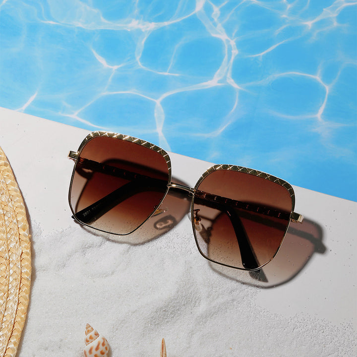 Dame moteriktig oversized solbrille i geometrisk design Skanto