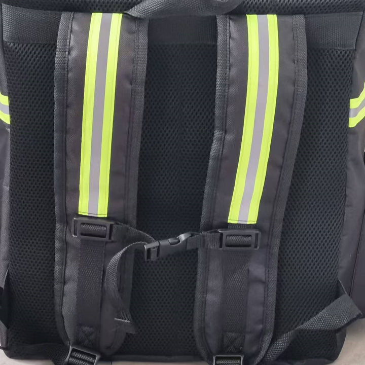 Unisex insulated delivery backpack with thermo-insulated box, reflective stripes, and extra stable base Skanto