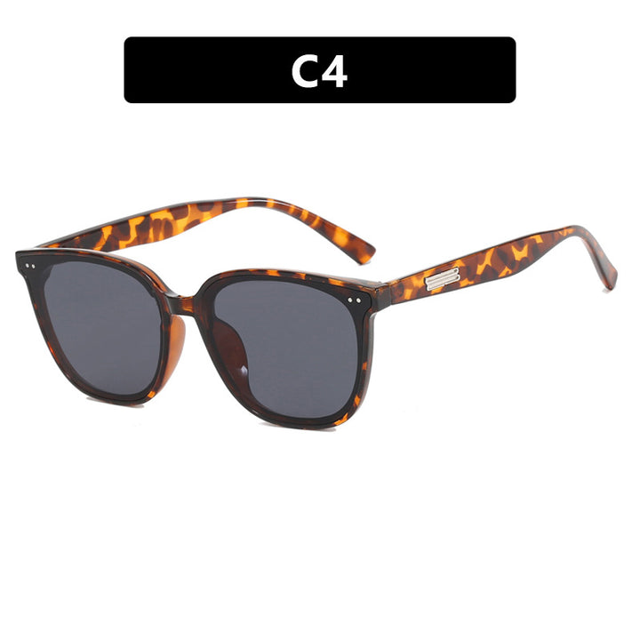 Dame oversized solbrille i elegant skilpaddemønster Skanto