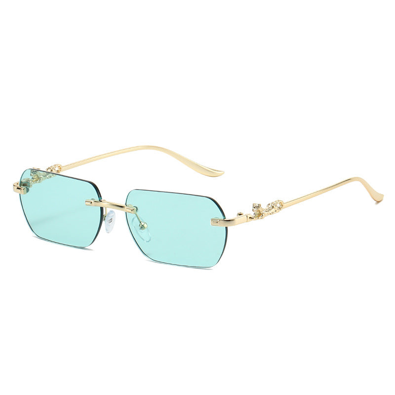 Damer elegant halvmellomrammebrille med dekorative detaljer Skanto
