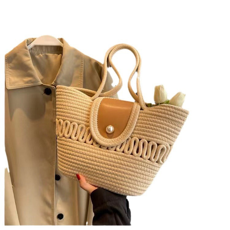 Handmade basket bag with elegant leather details Skanto