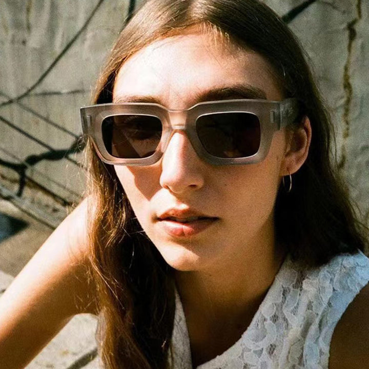 Women's fashion sunglasses in elegant leopard print Skanto