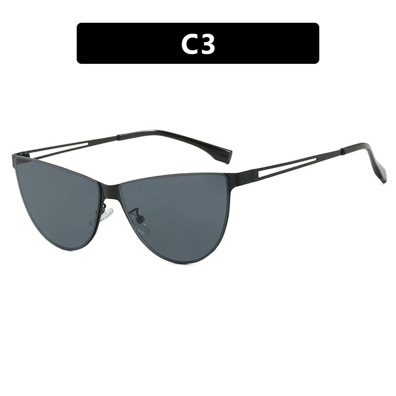 Women's Cat-Eye Sunglasses with Stylish Metal Frame and Protective UV Filter Skanto