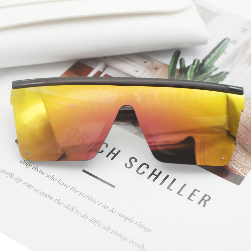 Dame Sporty solbriller i trendy Shield-design Skanto